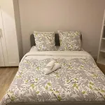 Alex Place's דירה